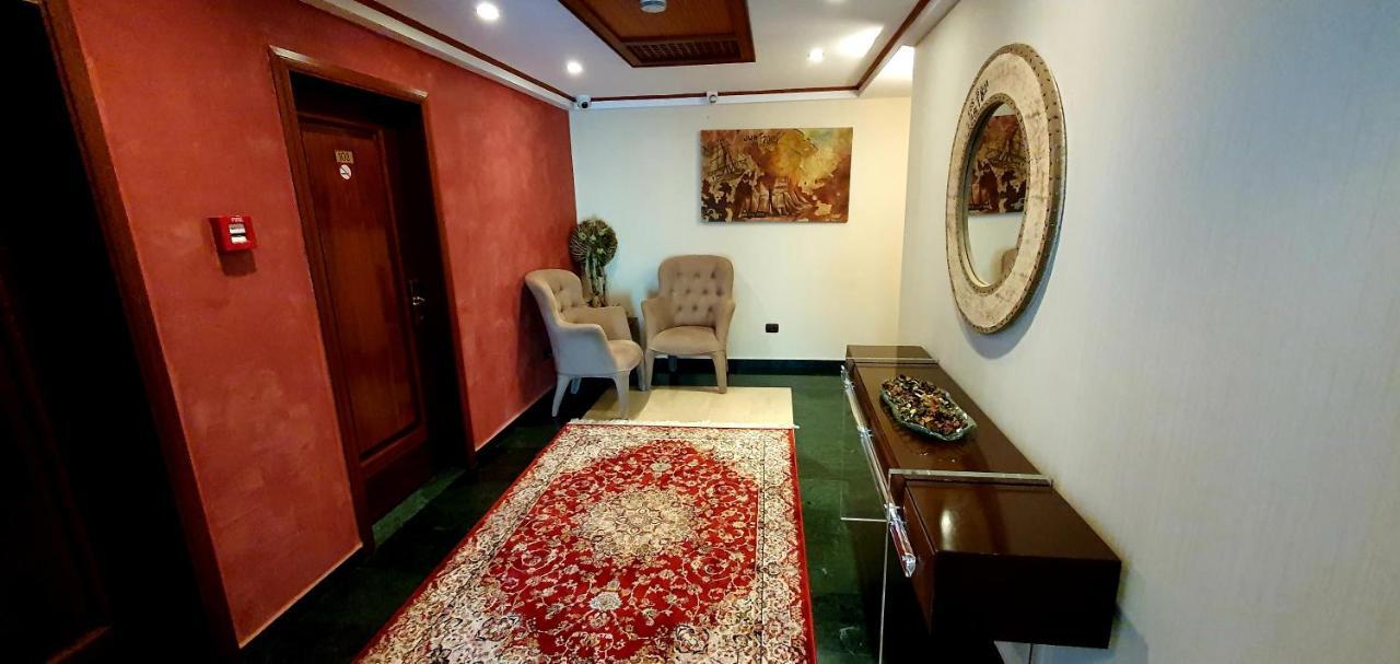 Nov Hotel Tirana Eksteriør billede