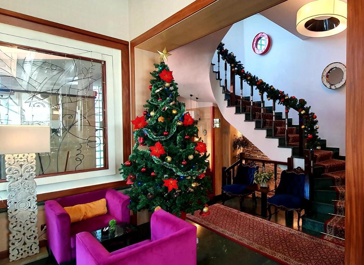 Nov Hotel Tirana Eksteriør billede